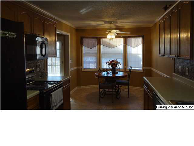 7336 Lake In The Woods Road Trussville, AL 35173 - Photo 12 of 30