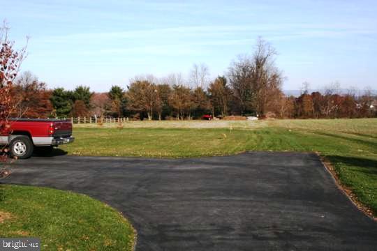 3813 Concordia Road Columbia, PA 17512 - Photo 4 of 8 Gallery Image 4