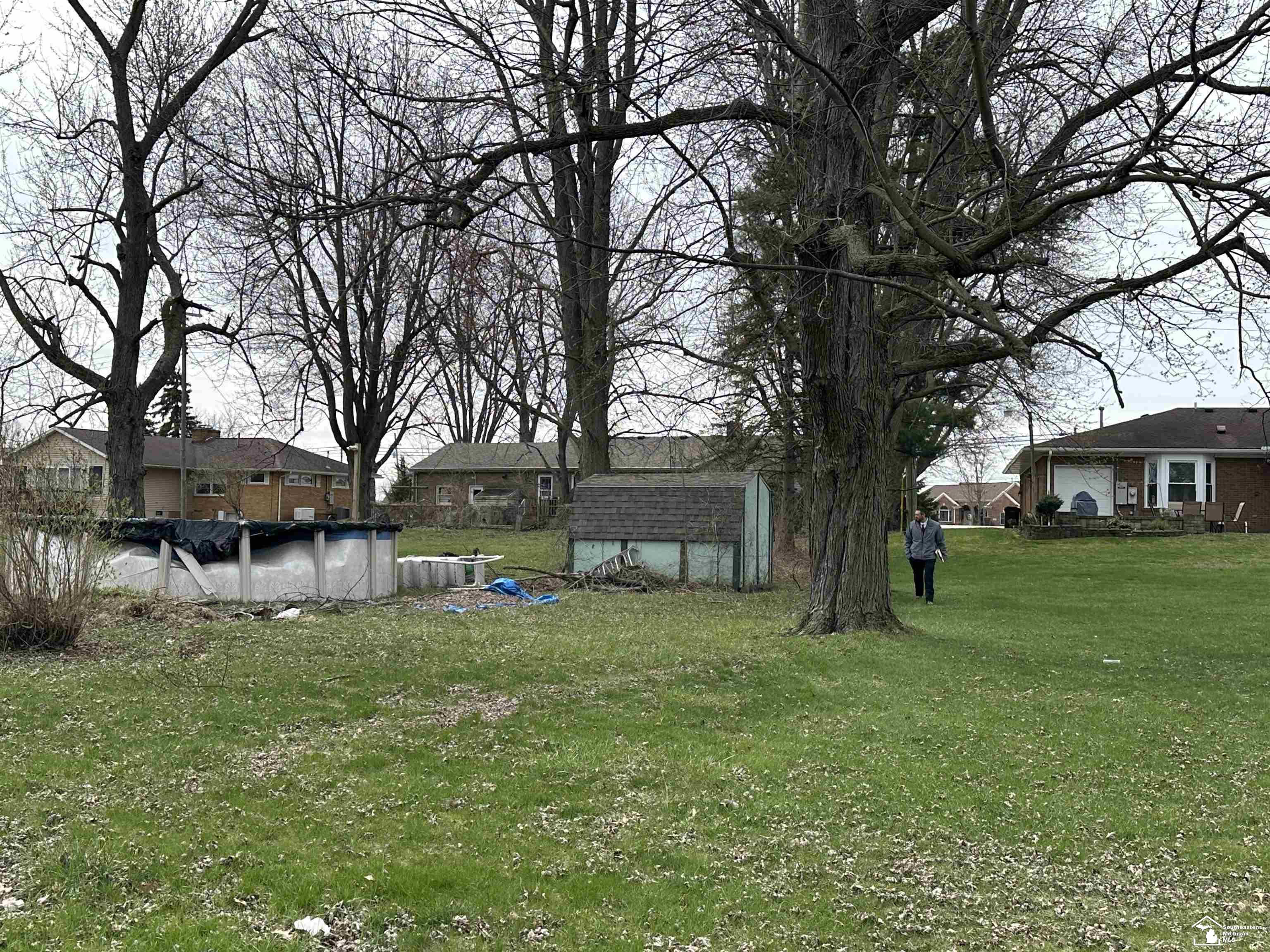 3380 South Custer Road Monroe, MI 48161 - Photo 5 of 24 50173578-78fe4487-79ff-4c1c-b0df-7627391c8539.JPG