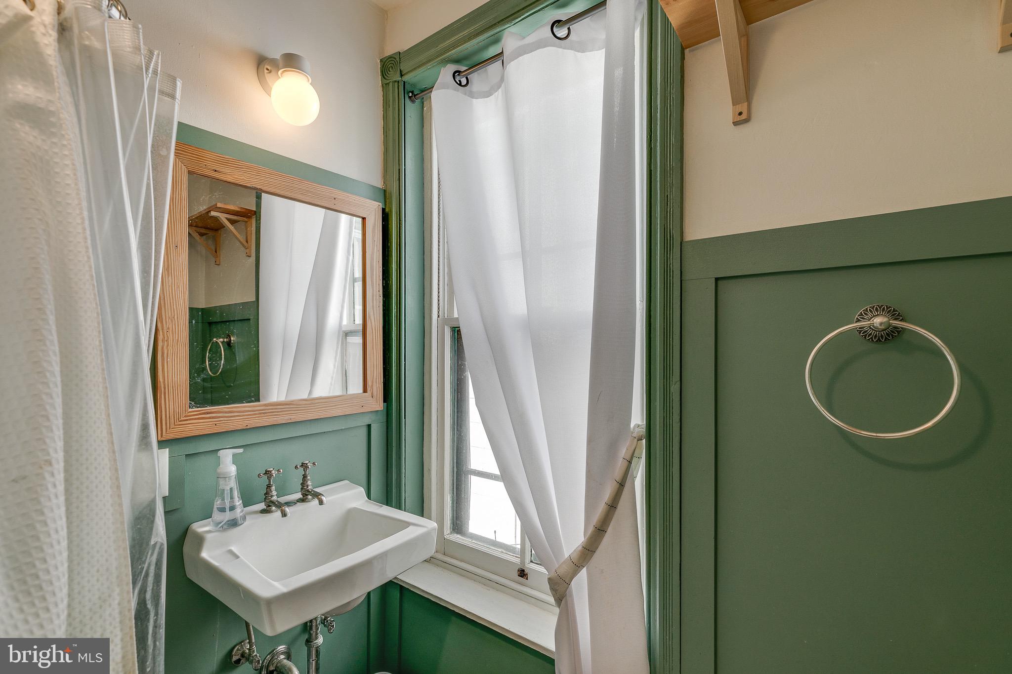 306 Righter Street Philadelphia, PA 19128 - Photo 13 of 29 Gallery Image 13