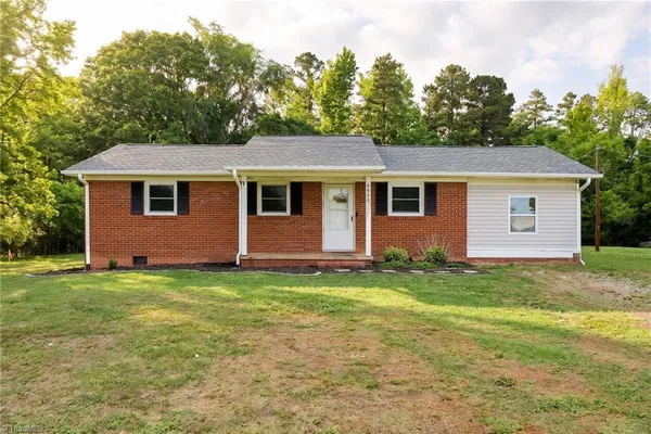 $225,000 | 4950 Fairview Court, Trinity, NC 27370