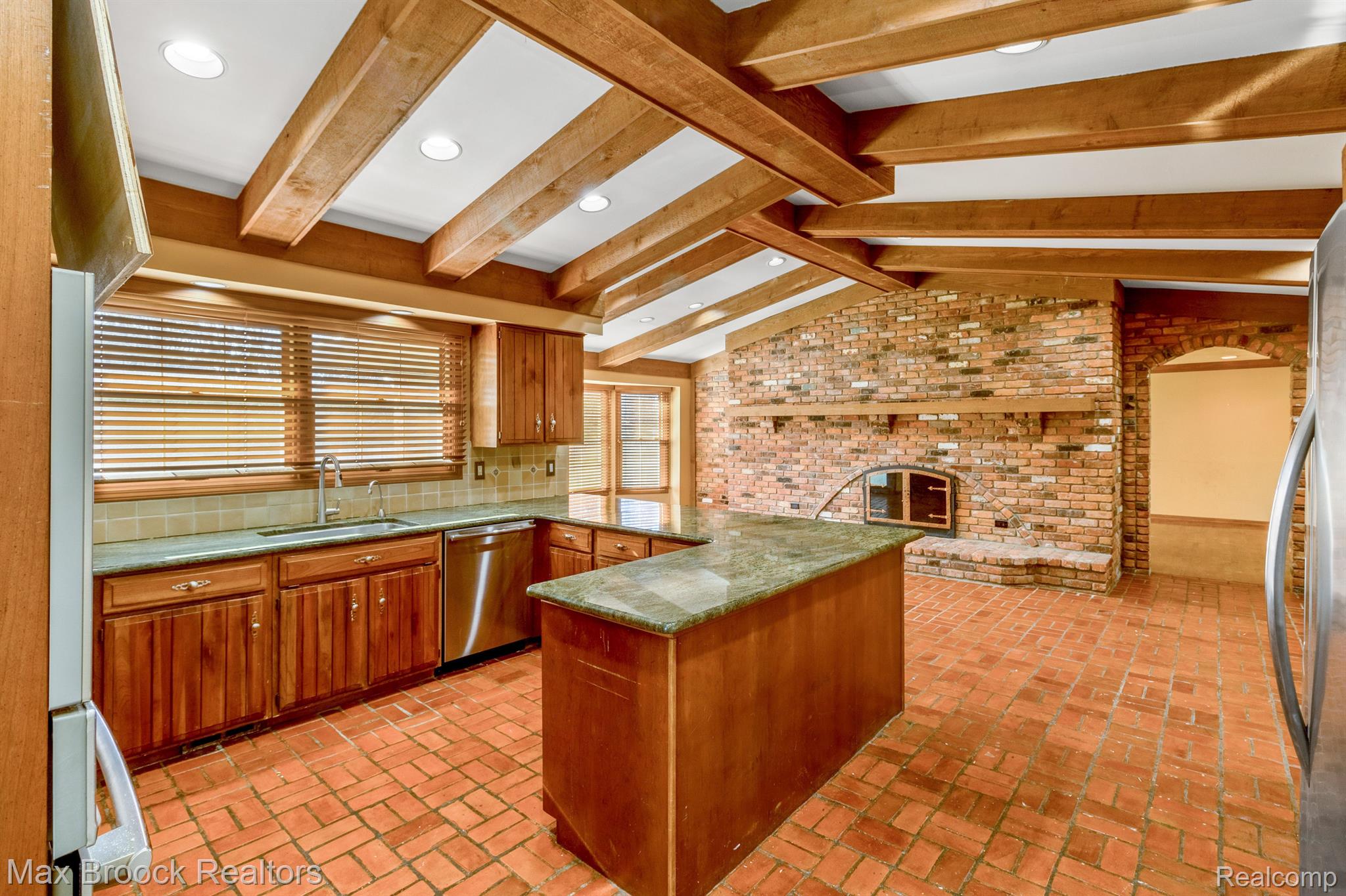 33804 York Ridge Street Farmington, MI 48331 - Photo 18 of 48 Gallery Image 18