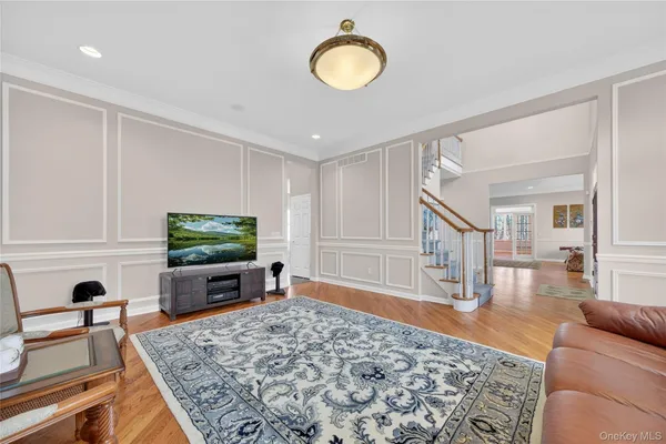 $1,350,000 | 19 Parkview Circle, Carmel, NY 10512