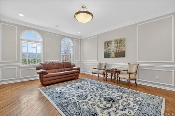 $1,350,000 | 19 Parkview Circle, Carmel, NY 10512