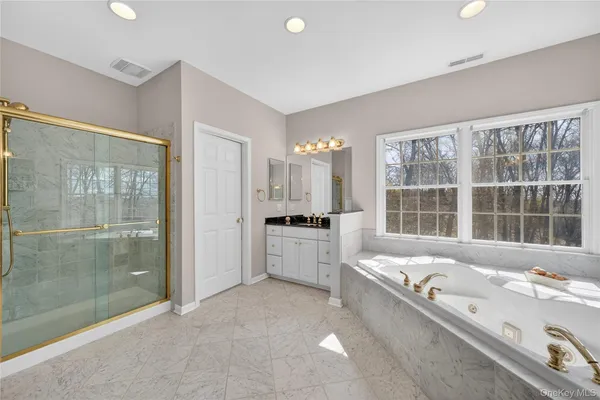 $1,350,000 | 19 Parkview Circle, Carmel, NY 10512