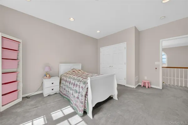 $1,350,000 | 19 Parkview Circle, Carmel, NY 10512