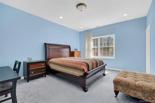 $1,350,000 | 19 Parkview Circle, Carmel, NY 10512