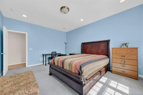 $1,350,000 | 19 Parkview Circle, Carmel, NY 10512