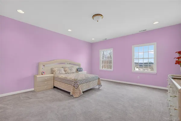 $1,350,000 | 19 Parkview Circle, Carmel, NY 10512