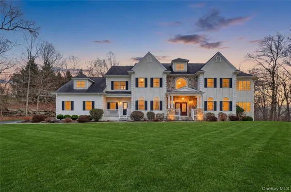 $1,350,000 | 19 Parkview Circle, Carmel, NY 10512