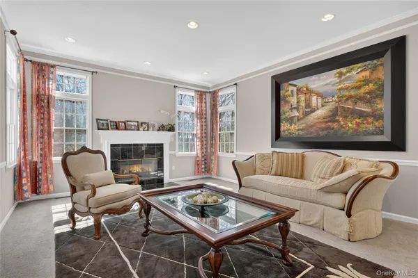 $1,350,000 | 19 Parkview Circle, Carmel, NY 10512