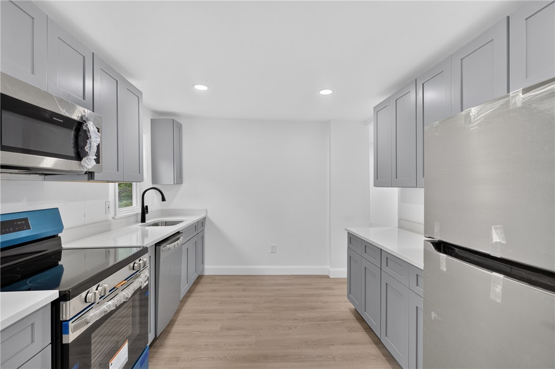 5 Lee's Lane Glocester, RI 02814 - Photo 2 of 48