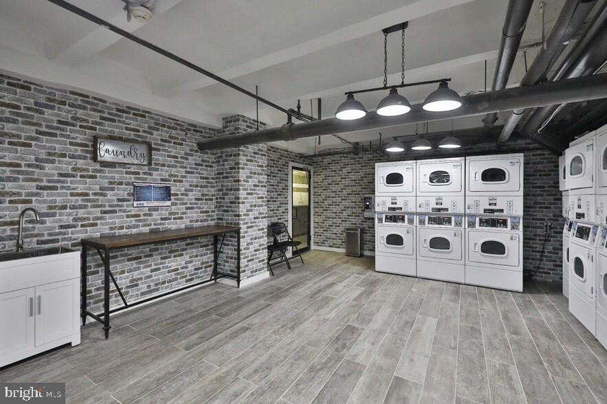 4247 Locust Street, Unit 0B501 Philadelphia, PA 19104 - Photo 37 of 38