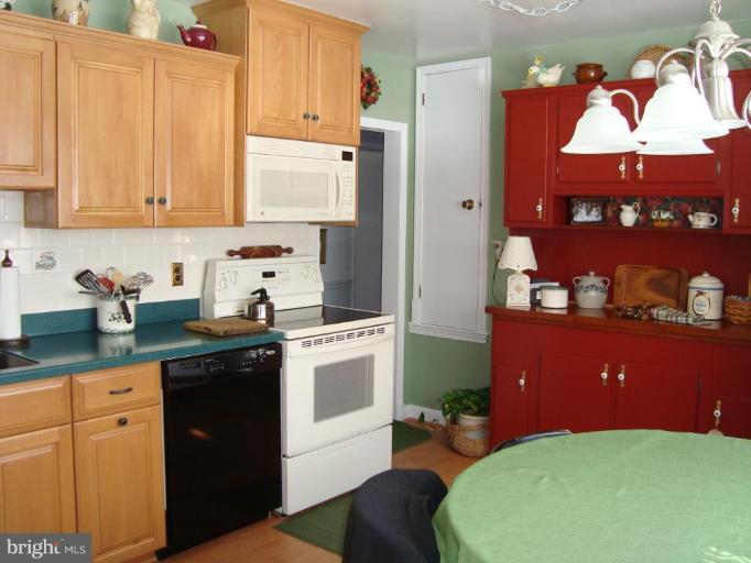 406 Merrie Lane Fallston, MD 21047 - Photo 9 of 30 Kitchen #2