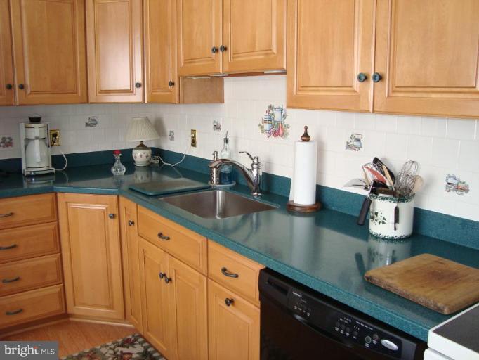 406 Merrie Lane Fallston, MD 21047 - Photo 10 of 30 Kitchen #3