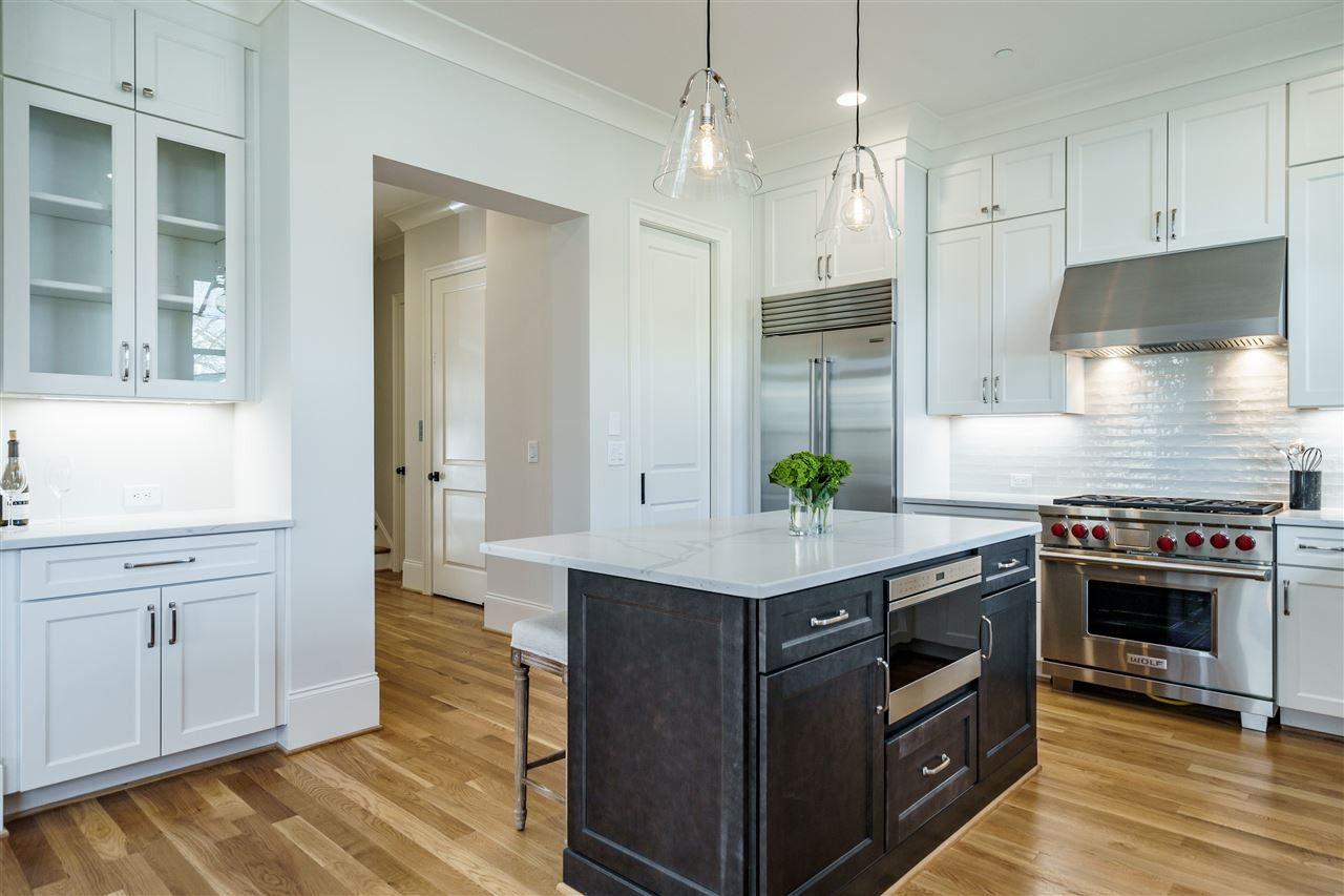 824 Oberlin Road, Unit 103 Raleigh, NC 27605 - Photo 7 of 29 Photo 7