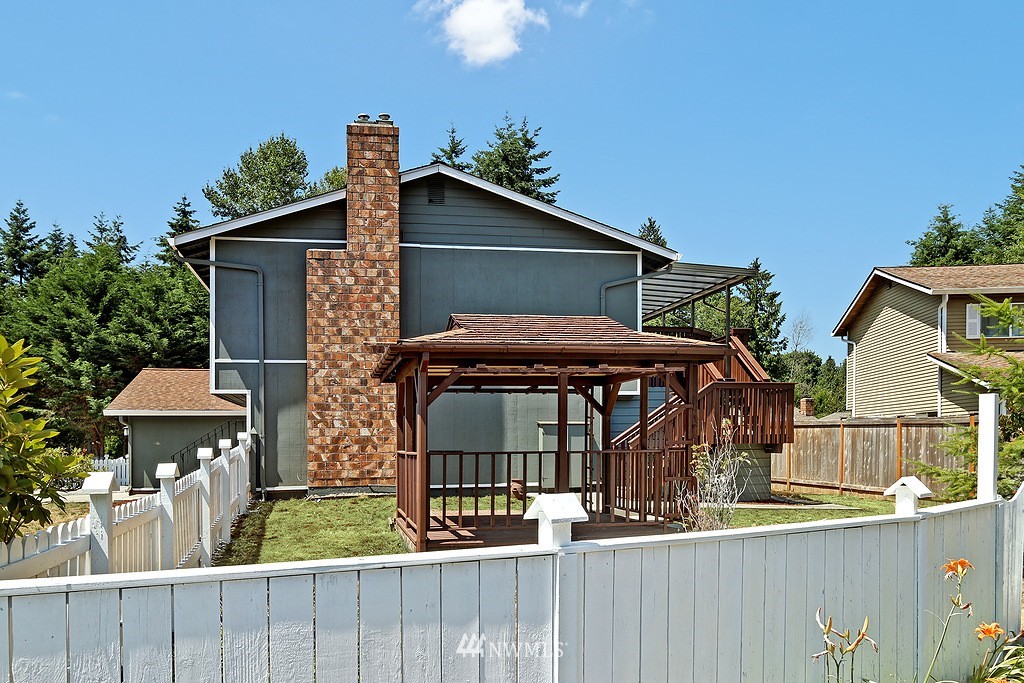 2311 165th Place Southeast Bothell, WA 98012 - Photo 22 of 25 Gallery Image 22