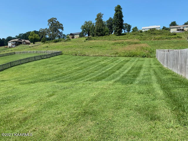 512 South Glen Road Maynardville, TN 37807 - Photo 2 of 11 2
