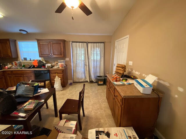 512 South Glen Road Maynardville, TN 37807 - Photo 7 of 11 7