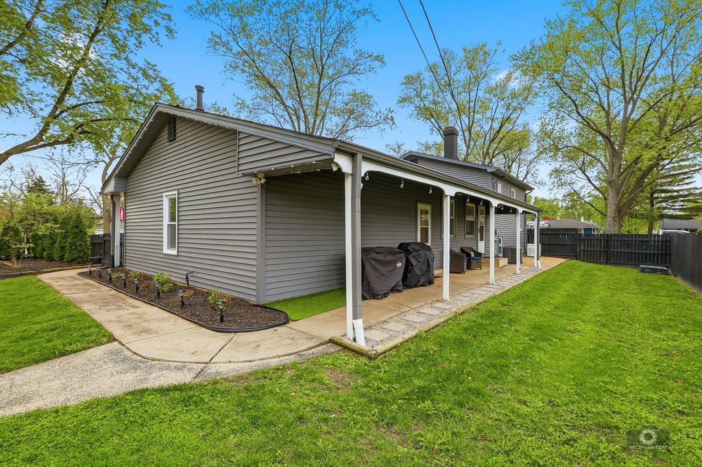 26W350 Jewell Road Winfield, IL 60190 - Photo 25 of 27