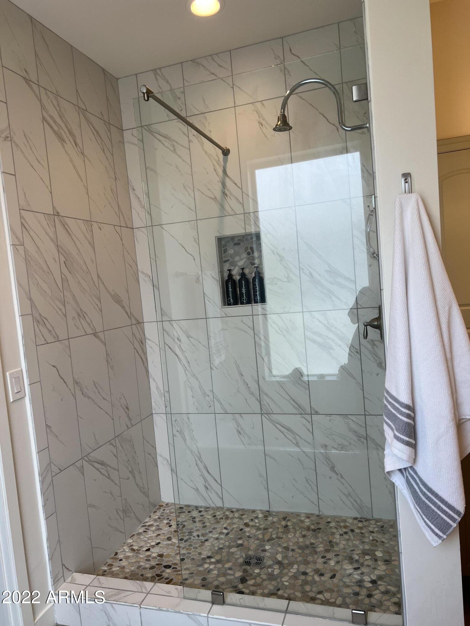 3030 North 38th Street, Unit 120 Phoenix, AZ 85018 - Photo 11 of 19 0609121D-A21E-45AE-86A6-C3A5FDF11103