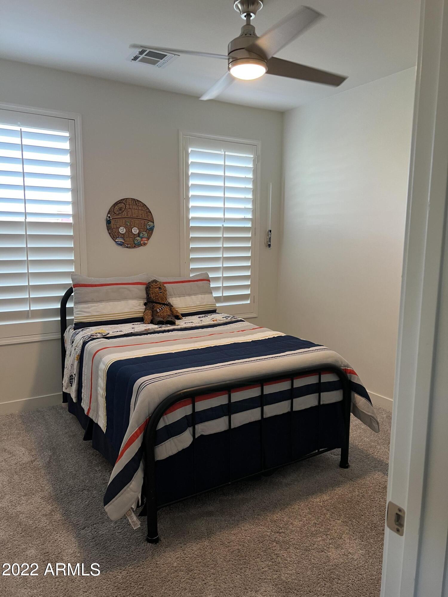 3030 North 38th Street, Unit 120 Phoenix, AZ 85018 - Photo 4 of 19 3B42088F-67FC-4A55-ADDF-57088DD11178