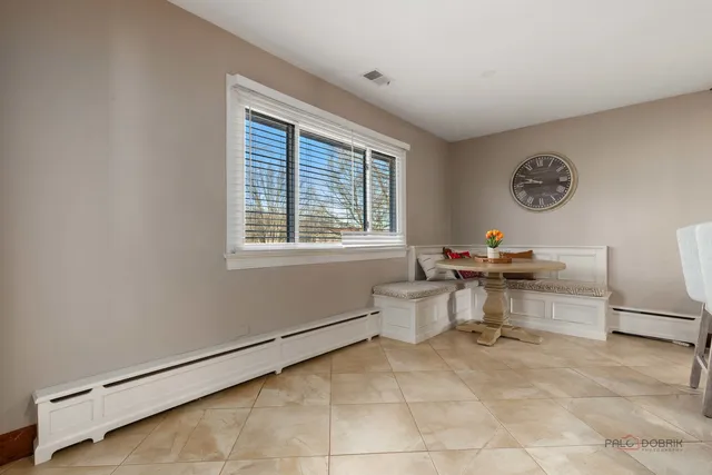 $749,900 | 950 West Hillside Street, Palatine, IL 60067