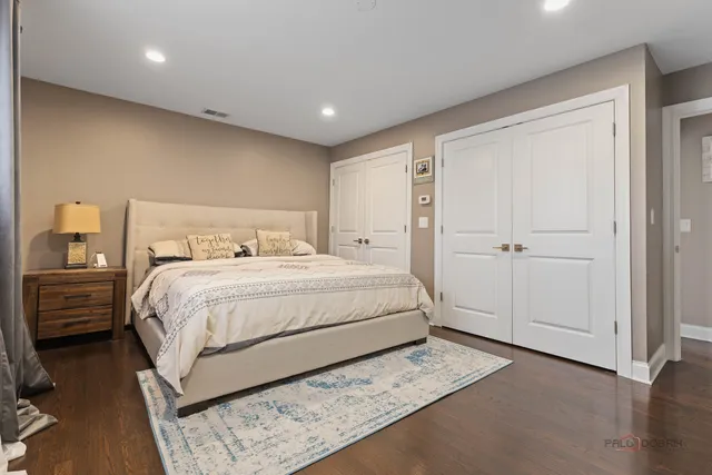 $749,900 | 950 West Hillside Street, Palatine, IL 60067