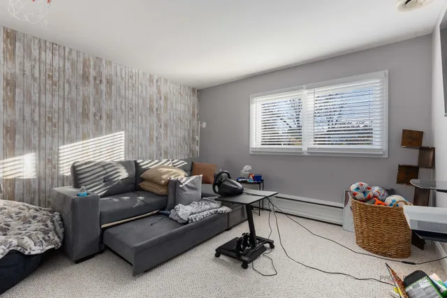 $749,900 | 950 West Hillside Street, Palatine, IL 60067