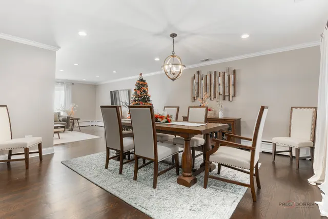 $749,900 | 950 West Hillside Street, Palatine, IL 60067