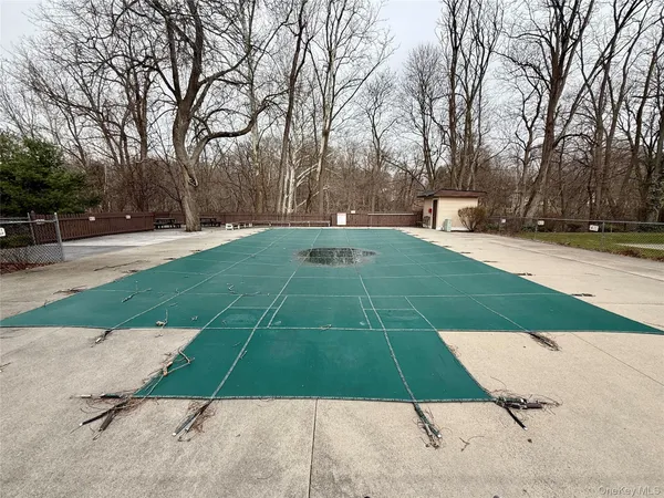 $190,000 | 10 Oakwood Terrace, Unit 88, New Windsor, NY 12553