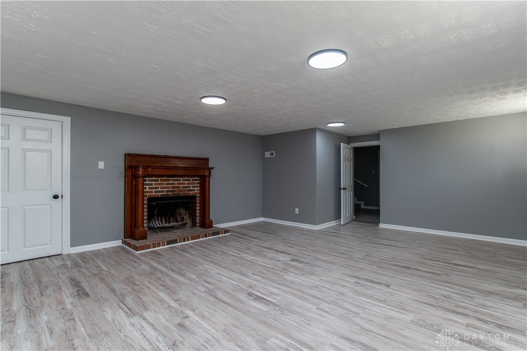 391 Darst Road Dayton, OH 45440 - Photo 22 of 37