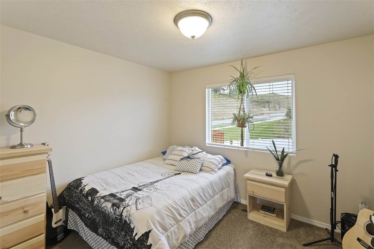 18420 Selkirk Estates Road Greenacres, WA 99016 - Photo 11 of 20 Gallery Image 11