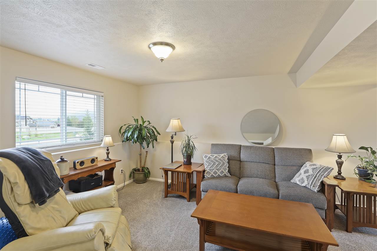 18420 Selkirk Estates Road Greenacres, WA 99016 - Photo 14 of 20 Gallery Image 14