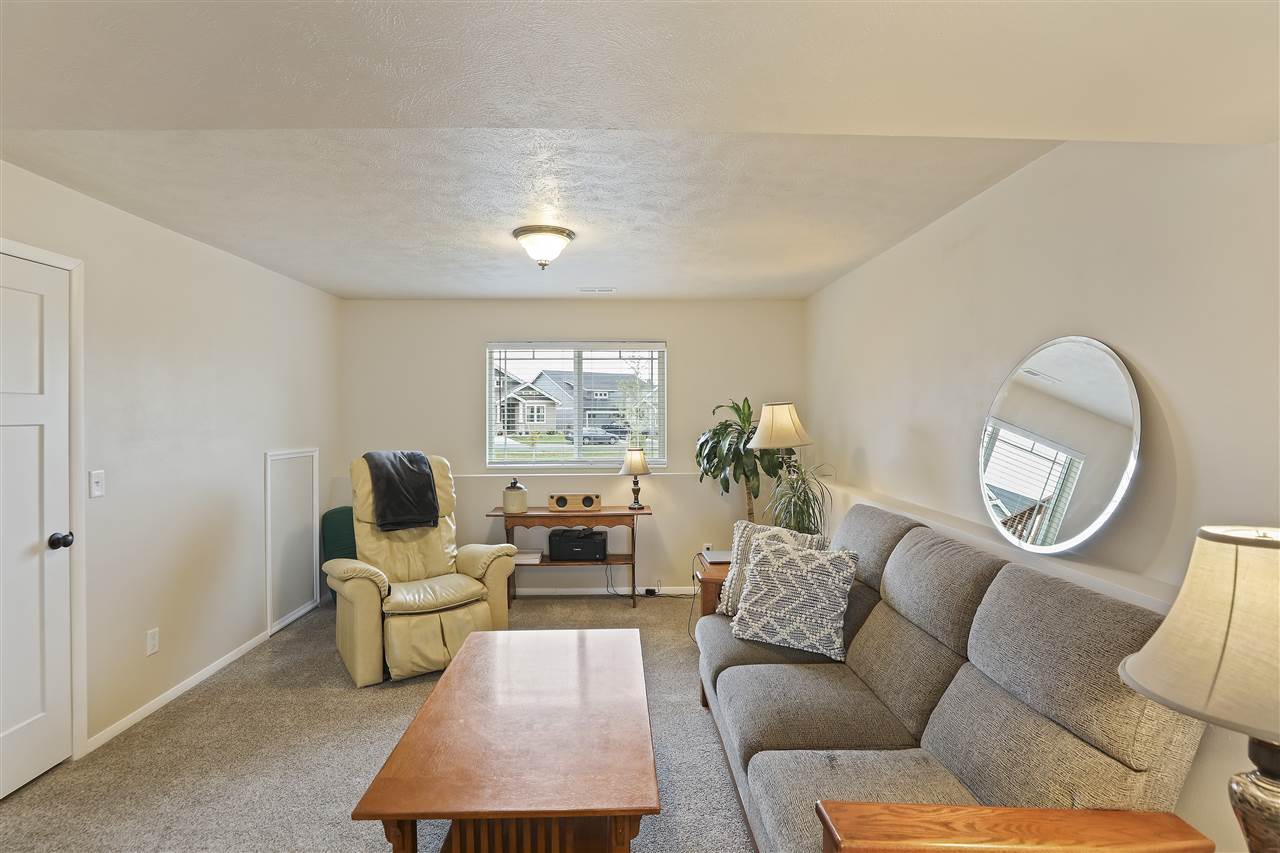 18420 Selkirk Estates Road Greenacres, WA 99016 - Photo 15 of 20 Gallery Image 15