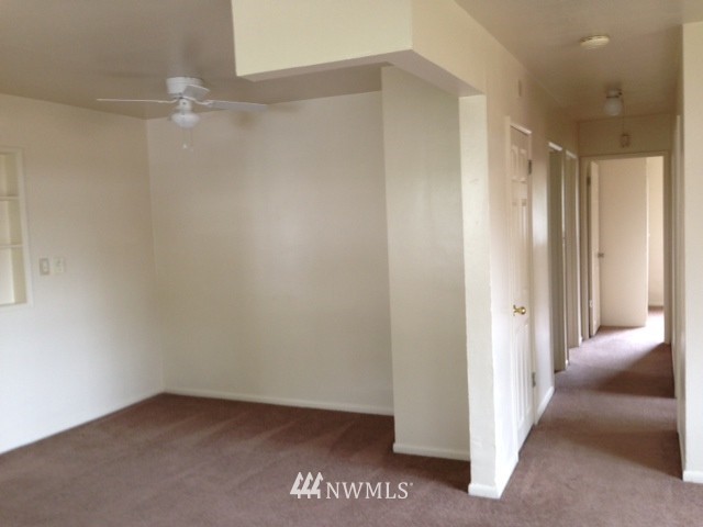 908 Ferndale Circle Northeast Renton, WA 98056 - Photo 3 of 13 Gallery Image 3