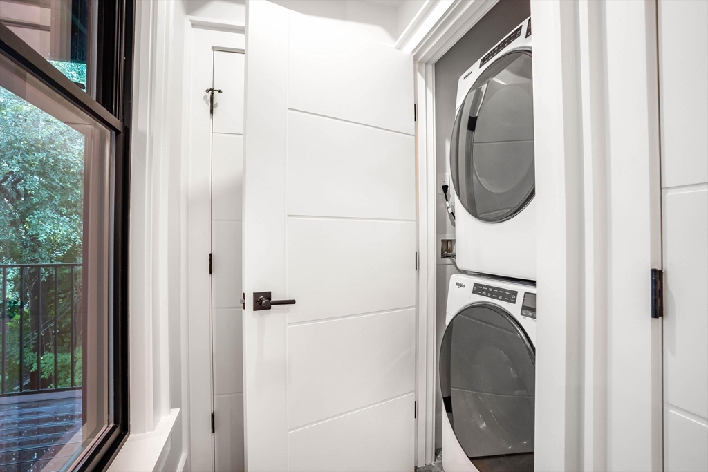 31 Mercer Street, Unit 2 Boston, MA 02127 - Photo 18 of 24