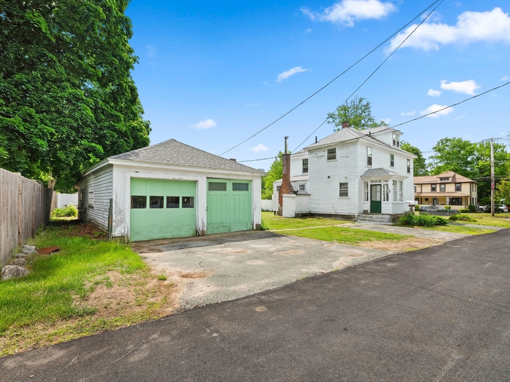 104 Great Road Maynard, MA 01754 - Photo 4 of 36