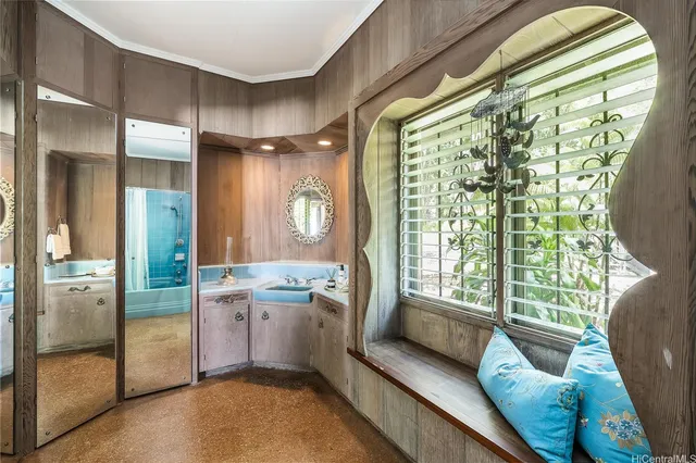 $1,698,000 | 3811 Tantalus Drive, Honolulu, HI 96822