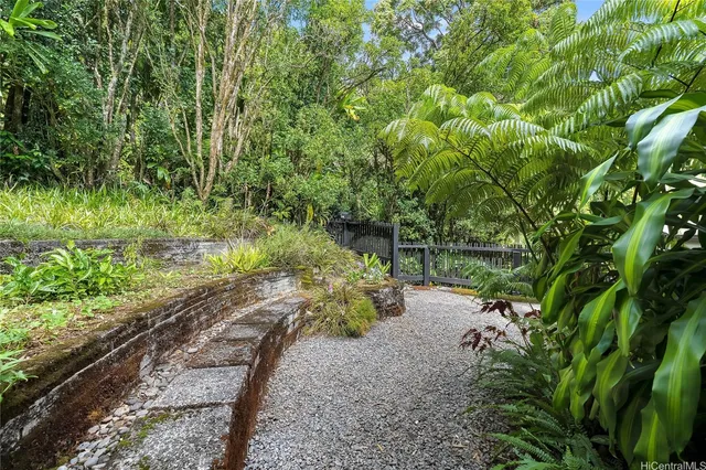 $1,698,000 | 3811 Tantalus Drive, Honolulu, HI 96822