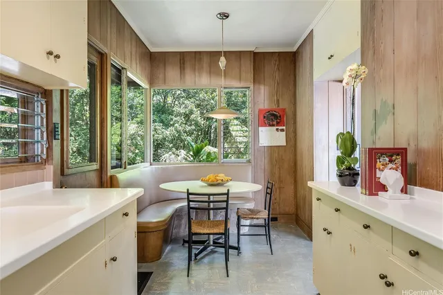 $1,698,000 | 3811 Tantalus Drive, Honolulu, HI 96822