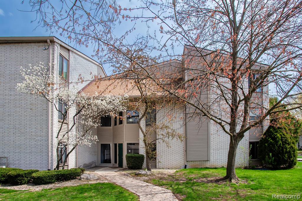 31993 West 12 Mile Road, Unit 109 Farmington, MI 48334 - Photo 1 of 23