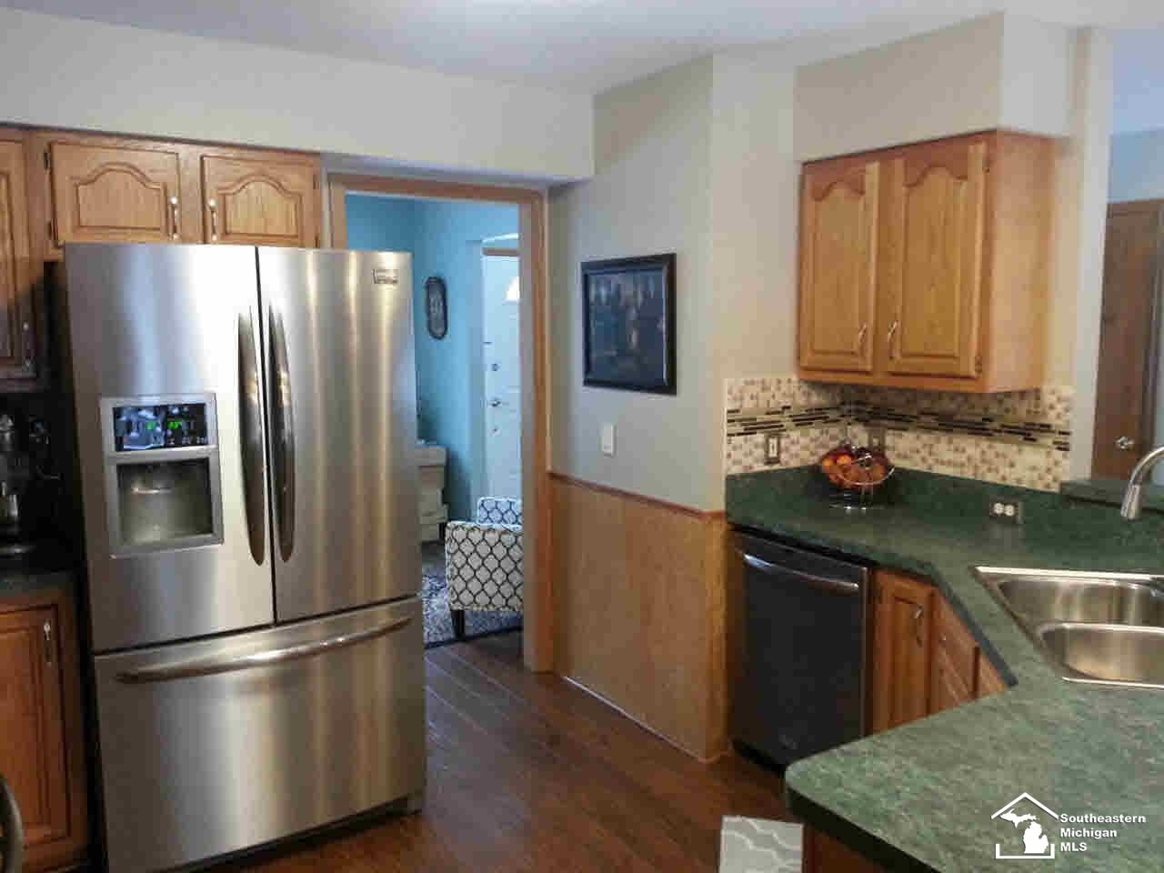 3431 Consear Road Lambertville, MI 48144 - Photo 9 of 18 31364798-8.JPG