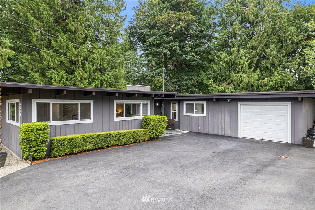 4110 Northwest Essex Road Bremerton, WA 98310 - Photo 1 of 39 Gallery Image 1