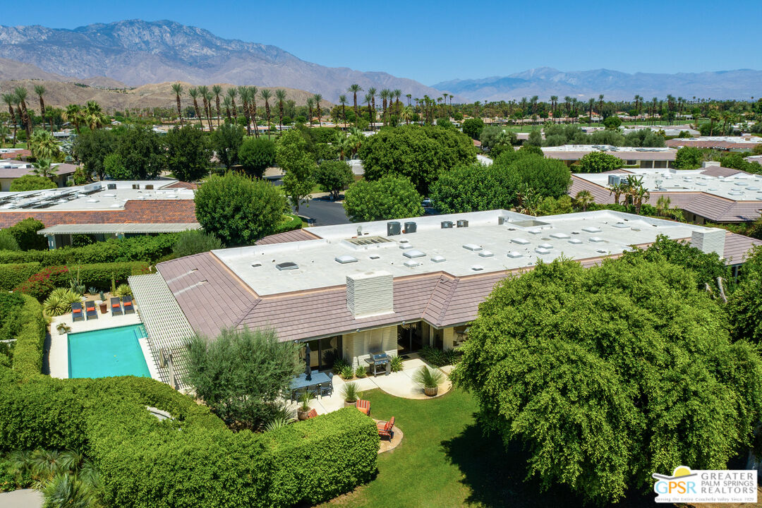 5 Exeter Court Rancho Mirage, CA 92270 - Photo 4 of 70 Gallery Image 4
