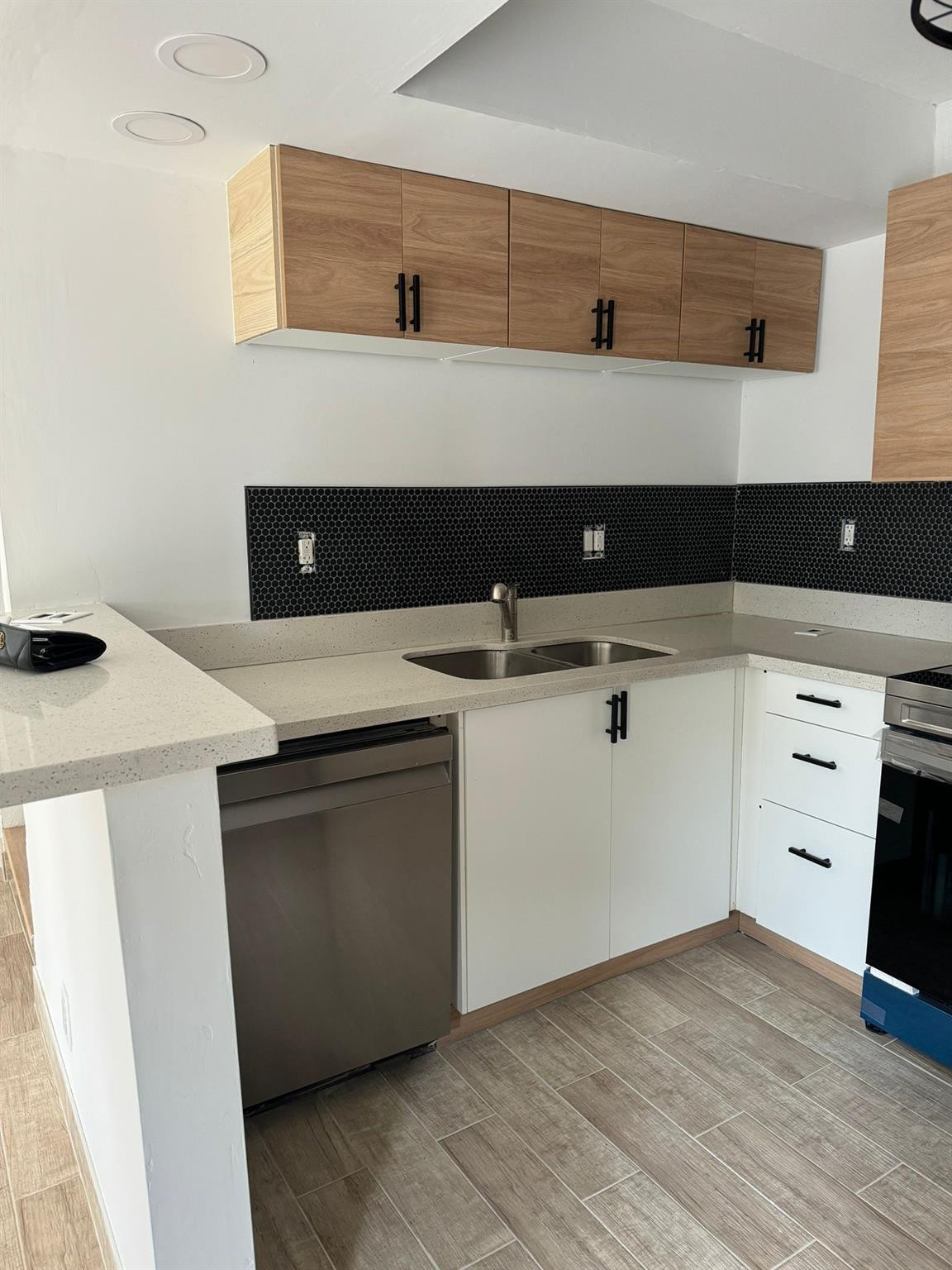 8285 Thames Boulevard Boca Raton, FL 33433 - Photo 4 of 22 Photo 4