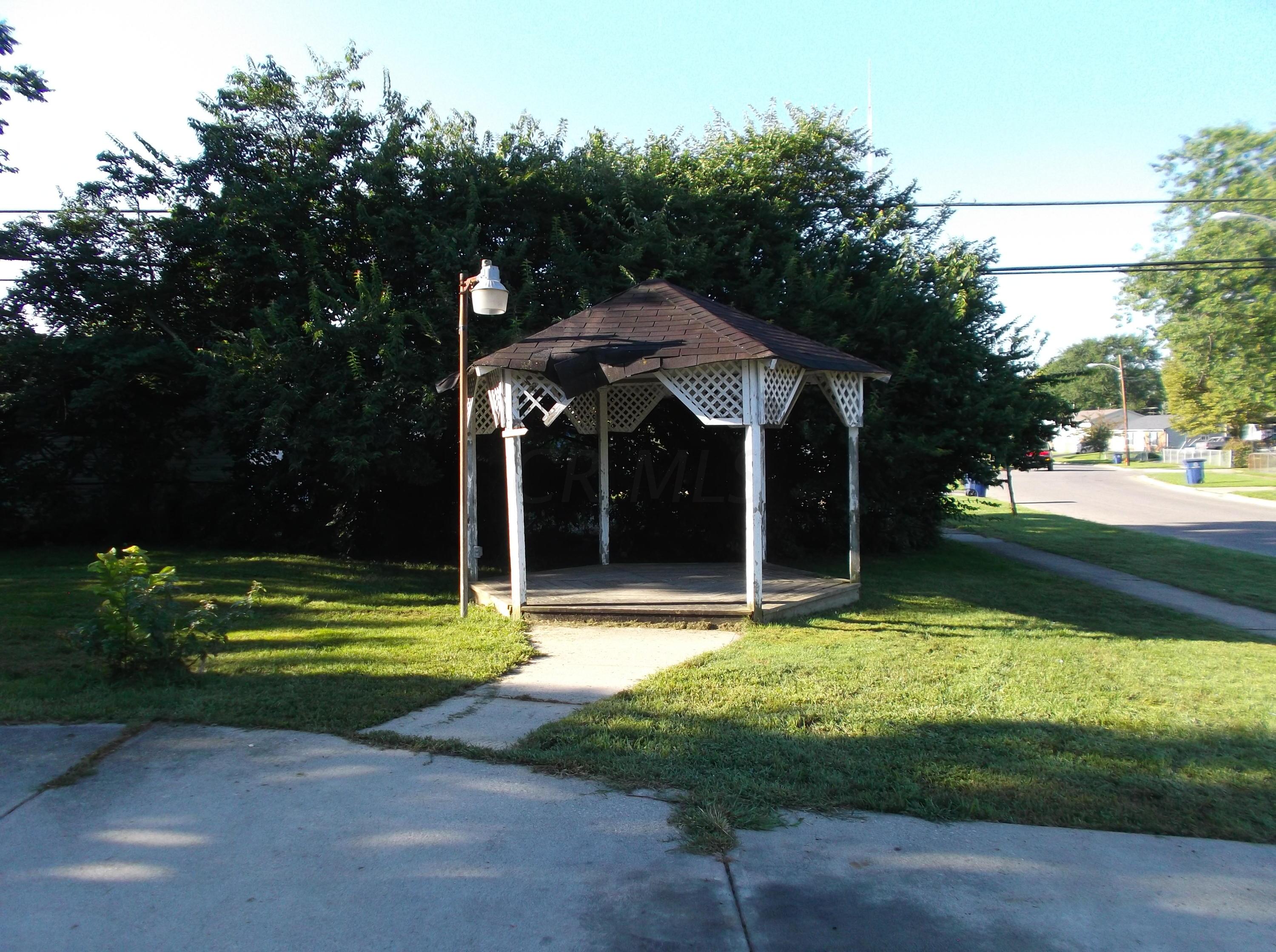 4014 Clabber Road Columbus, OH 43207 - Photo 12 of 13 Gallery Image 12
