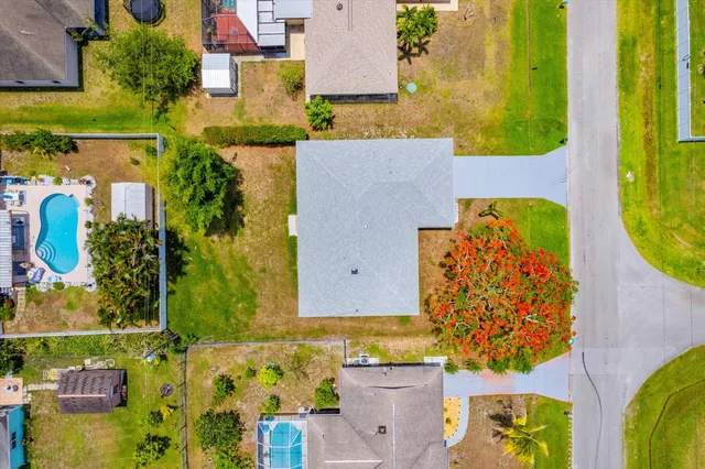 $3,000 | 1991 Southwest Gemini Lane, Port St. Lucie, FL 34984