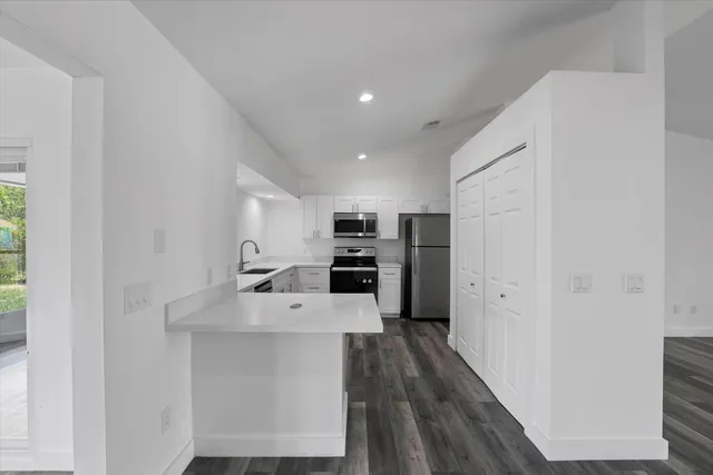 $3,000 | 1991 Southwest Gemini Lane, Port St. Lucie, FL 34984