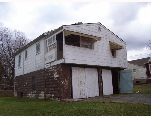 934 Burtner Road Natrona Heights, PA 15065 - Photo 1 of 2 Exterior Front.